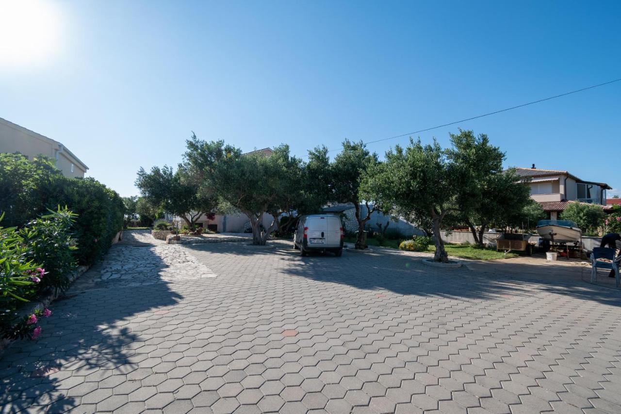 Apartments With A Parking Space Povljana, Pag - 6298 Buitenkant foto